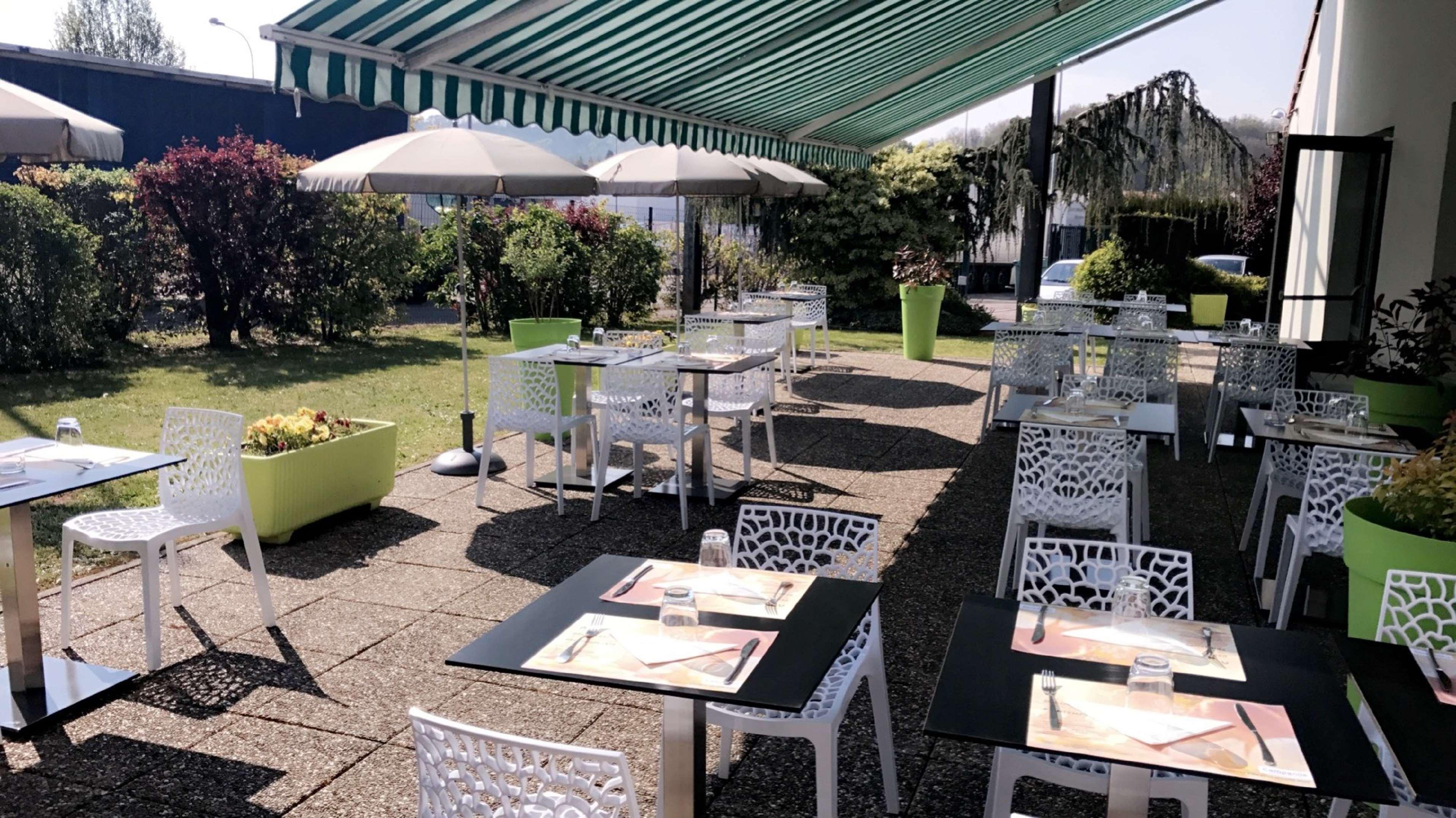 Campanile Saint-Avold Hotel Bagian luar foto