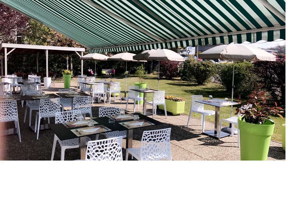 Campanile Saint-Avold Hotel Restoran foto